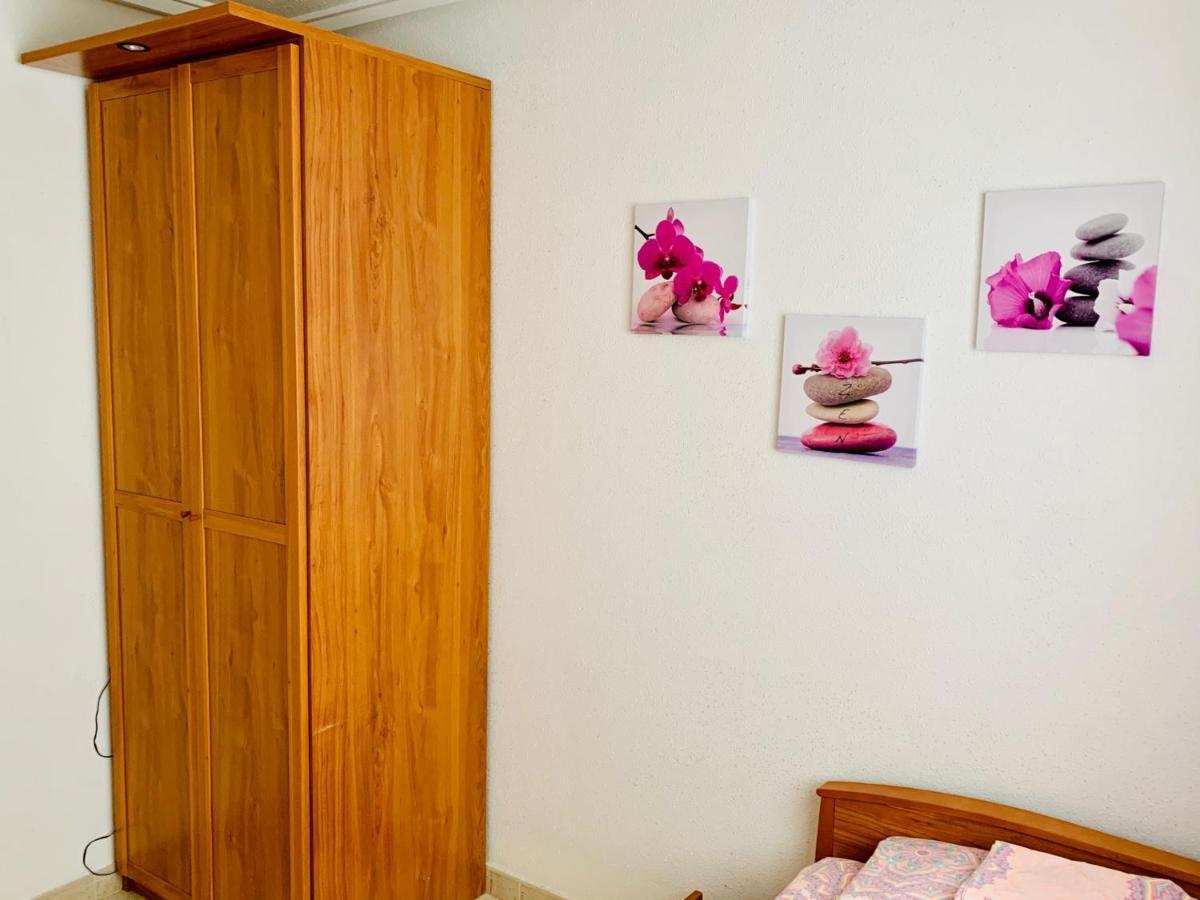 Apartamento Felix De La Fuente Torrevieja Exterior photo