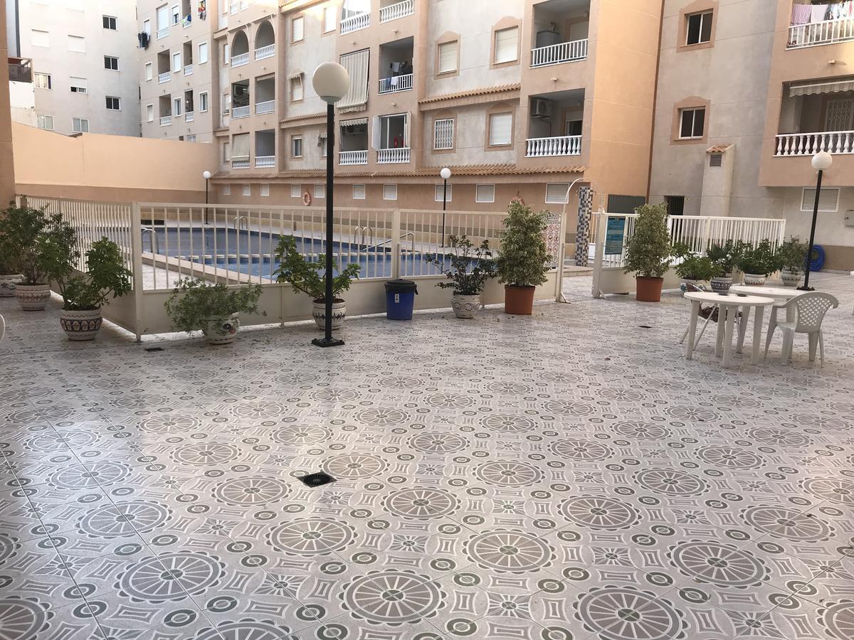 Apartamento Felix De La Fuente Torrevieja Exterior photo
